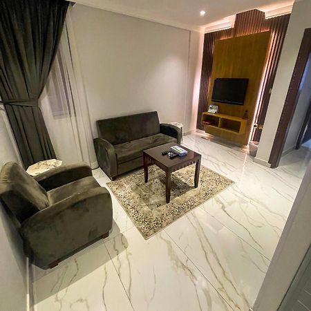 Continental Suite Farwaniya Kuwait City Bagian luar foto