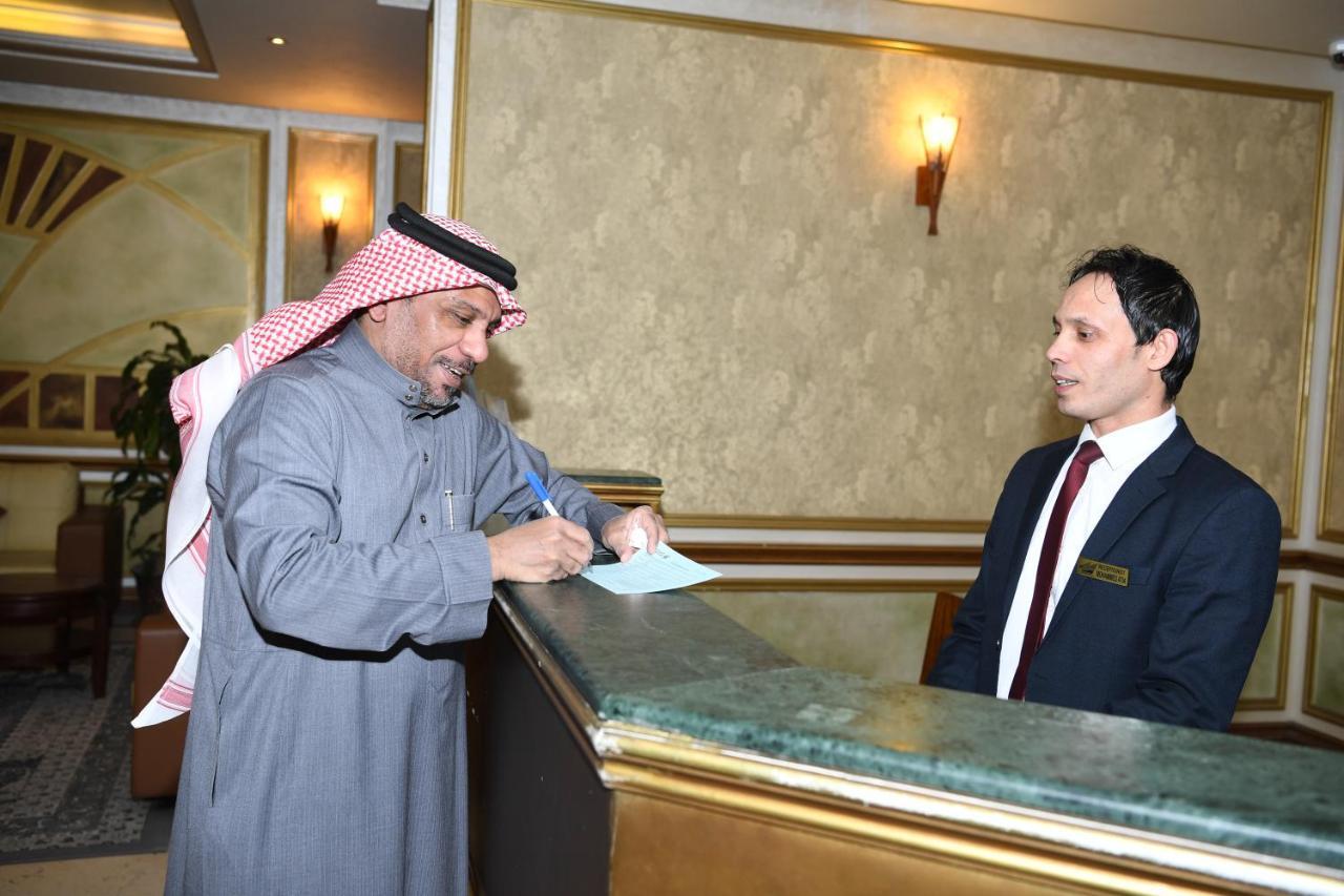 Continental Suite Farwaniya Kuwait City Bagian luar foto