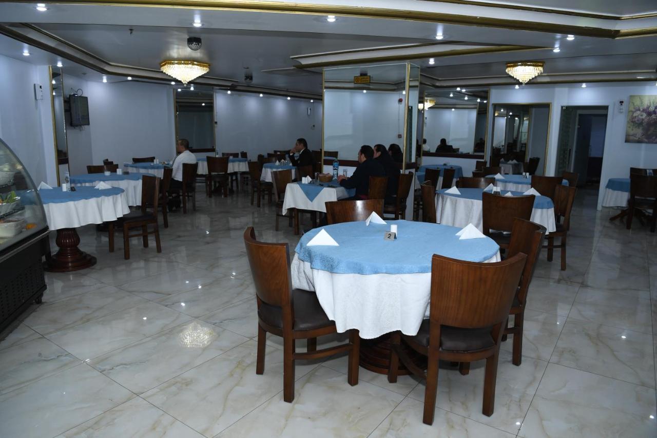 Continental Suite Farwaniya Kuwait City Bagian luar foto