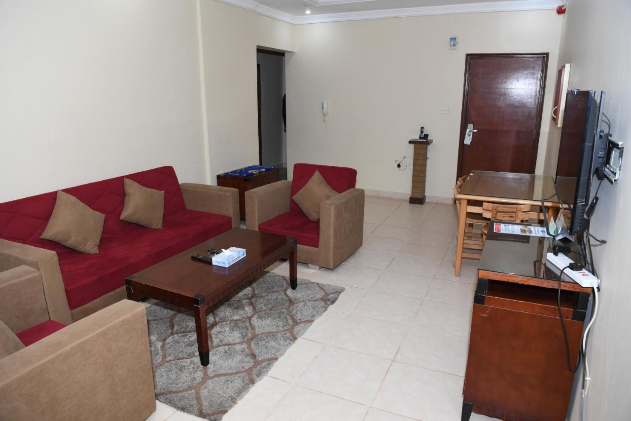 Continental Suite Farwaniya Kuwait City Bagian luar foto