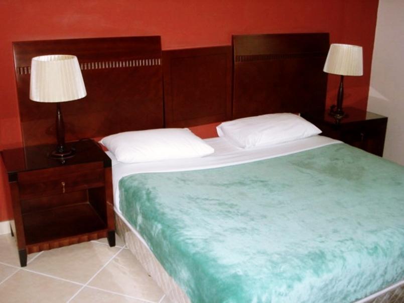Continental Suite Farwaniya Kuwait City Bagian luar foto